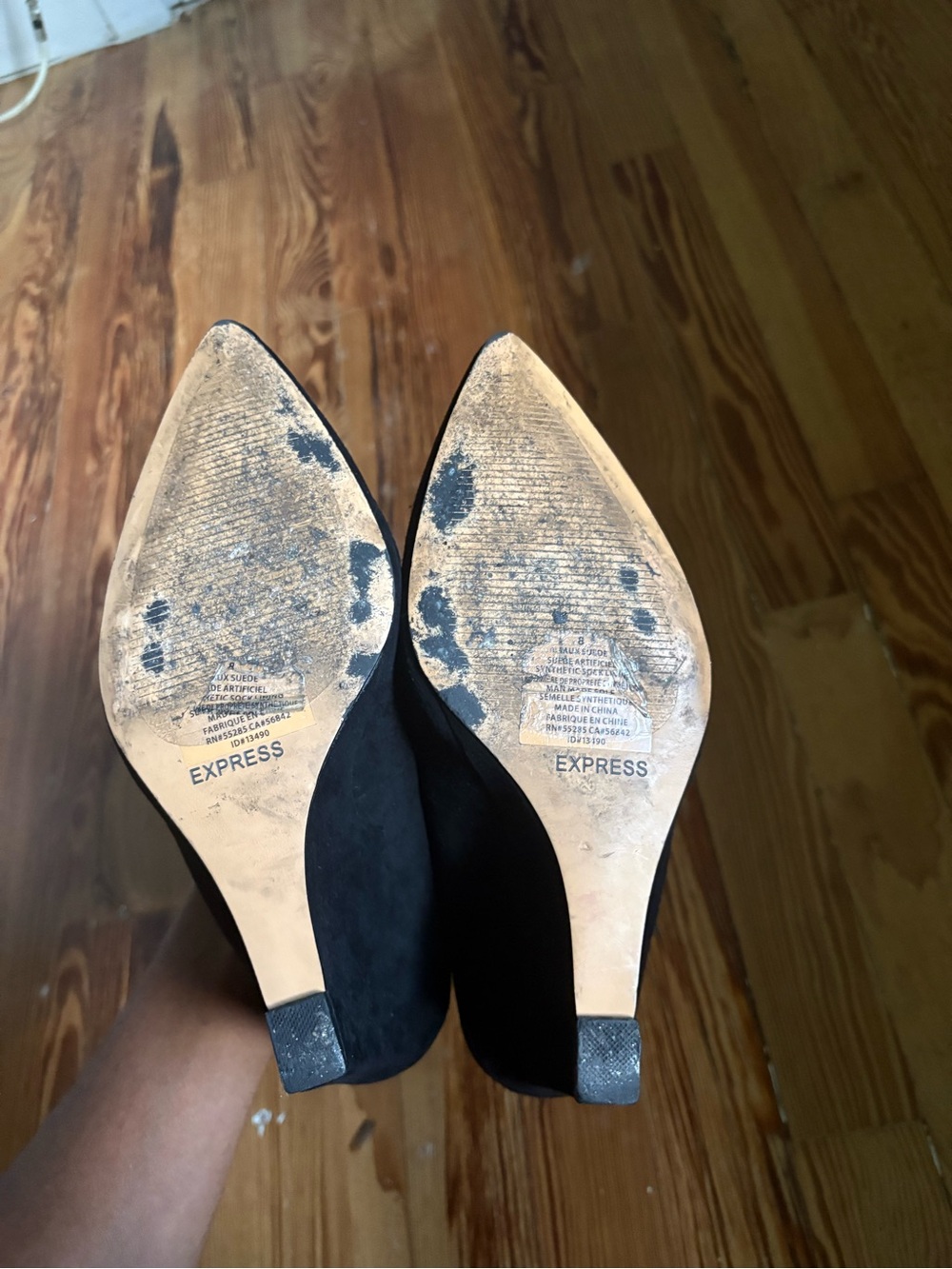 Express Black Pointed-Toe Women’s Pumps - Picture 3 of 4